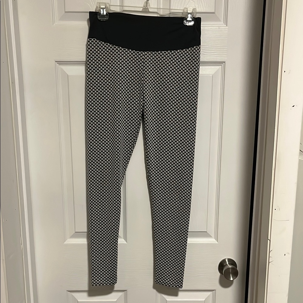 Stylish Gray and White Women’s Leggings